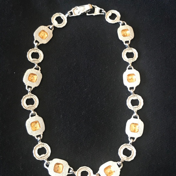 Chocker Length Necklace - Picture 6 of 9